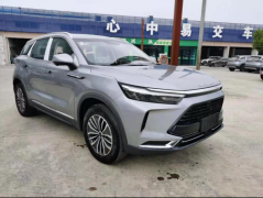 实拍北京汽车X7：面子工程已经做足